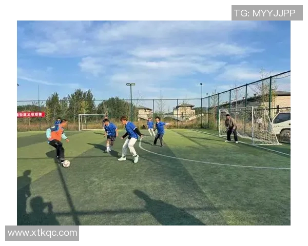 上海足球队在足球耐力排行榜中荣登第七名展现强劲实力与潜力 上海足球队在足球耐力排行榜中荣登第七名展现强劲实力与潜力