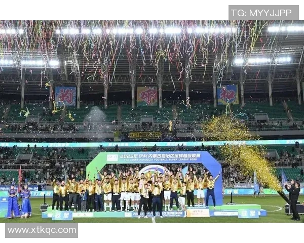 足球明星齐聚宜昌激情对决球迷狂欢共庆足球盛宴 足球明星齐聚宜昌激情对决球迷狂欢共庆足球盛宴